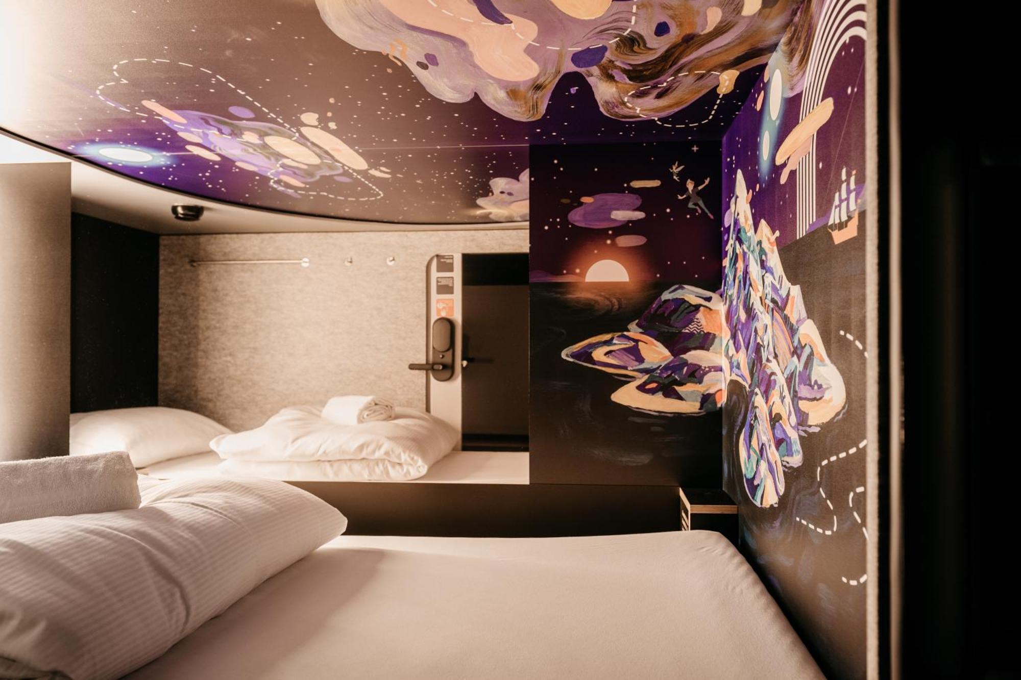 Capsule Hotel - Lucerne Old Town Exterior photo