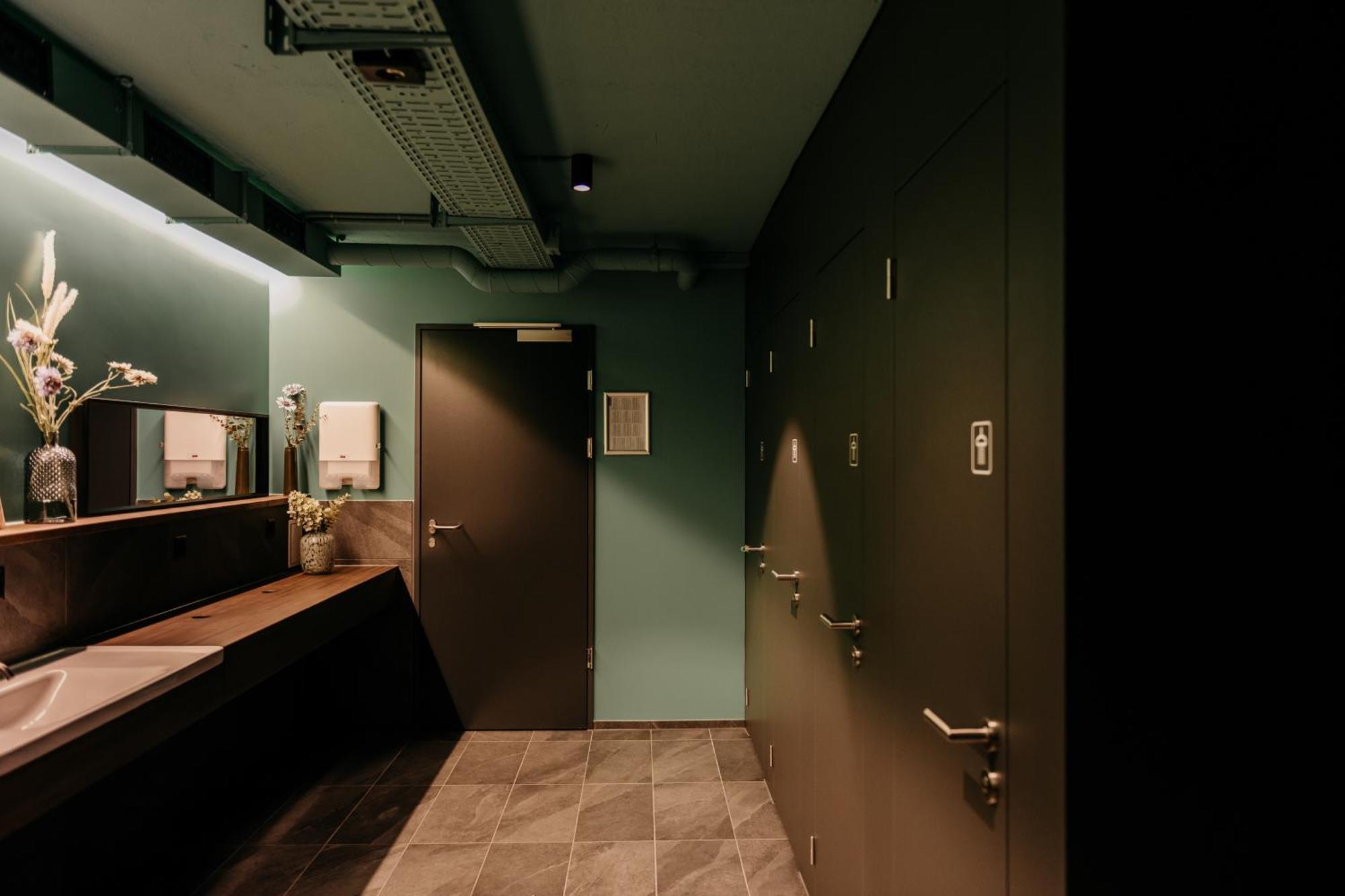 Capsule Hotel - Lucerne Old Town Exterior photo